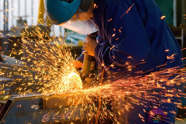 structural steel processing man at work